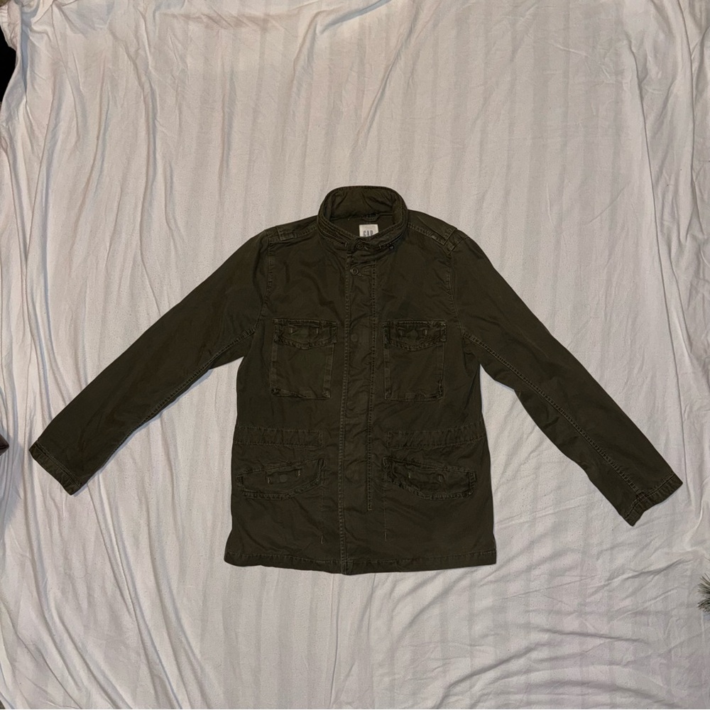 Vintage Gap Olive Green Field Jacket with Packable Hood. Size Medium. Like New.